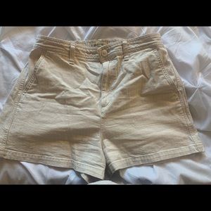 Madewell cream canvas colored shorts